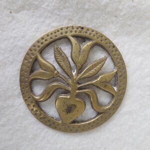 Potpourri vintage brass lid tulip leaf in vase motif jar cover three foot-pegs